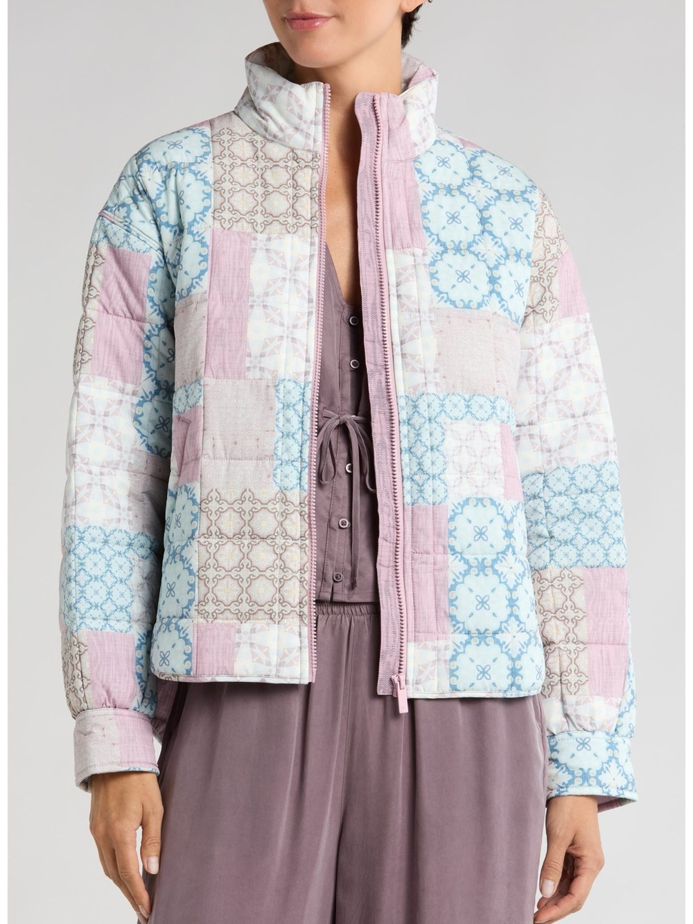 Travis Mathew Bold & Bloom Quilted Jacket